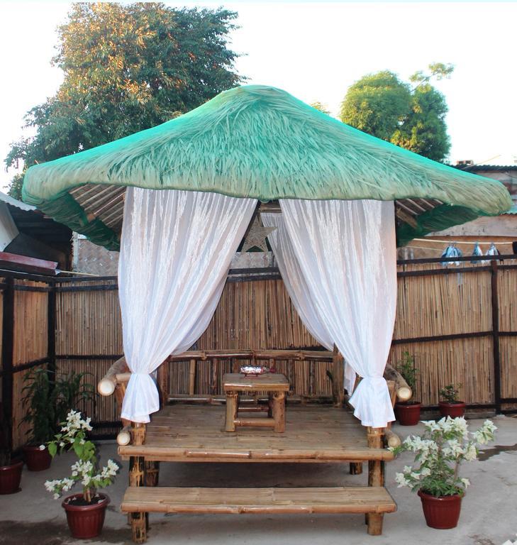Coron Guapos Guesthouse Exterior foto